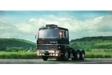 italeri-3902-berliet-r352ch-renault-r360-truck