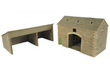 Metcalfe PO251 Manor Farm Barn OO Gauge Card Kit