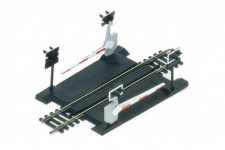 Hornby R645 Single Track Level Crossing