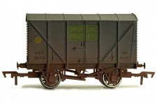 Dapol 4F-016-014 Banana Van Tropical Fruit M42 Weathered