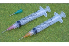 Deluxe Materials AC8 Pin Point Syringe Kit