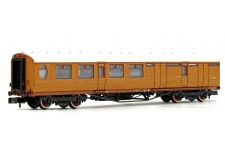 Graham Farish 376-275 LNER Thompson Brake Third Corridor LNER Teak Effect No. E1914 Front Left