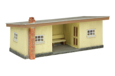 Bachmann Scenecraft 44-0160B Narrow Gauge Corrugated Station Brown and Cream