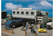 Vollmer 45605 Modern Truck Terminal OO/HO Gauge Plastic Kit