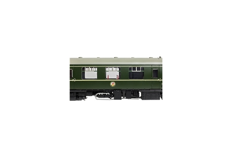 bachmann-branchline-31-326b-class-105-2-car-dmu-br-green-speed-whiskers