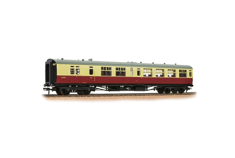 bachmann-branchline-34-727-sr-bulleid-brake-third-semi-open-15-vents-br-crimson-and-cream-s4005-oo-gauge