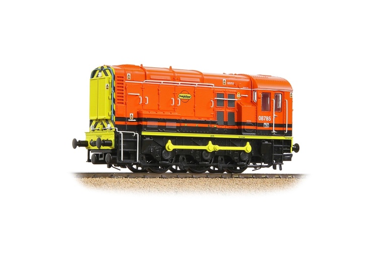 bachmann-scenecraft-32-124-class-08-08785-freightliner