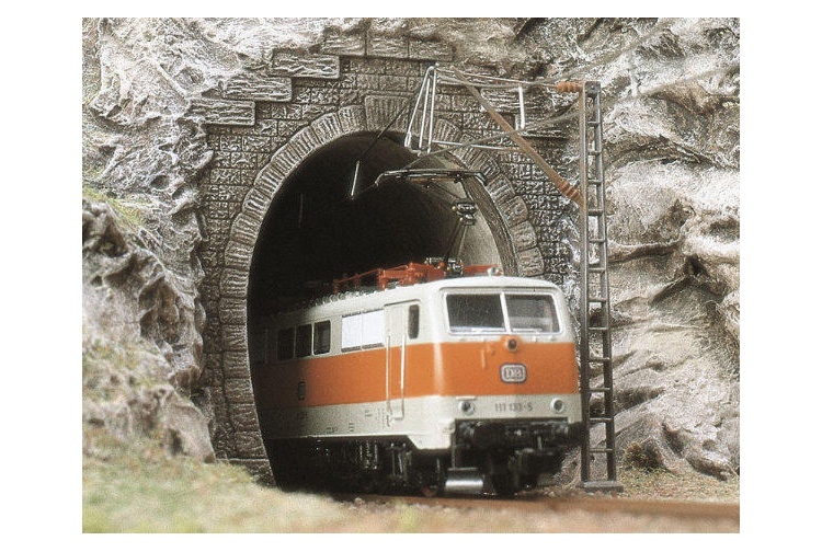 Busch 7024 Single Tunnel Portals 2