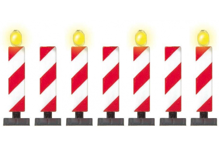 Busch 5908 HO/OO Gauge Flashing Warning Beacons (Pack of 7)