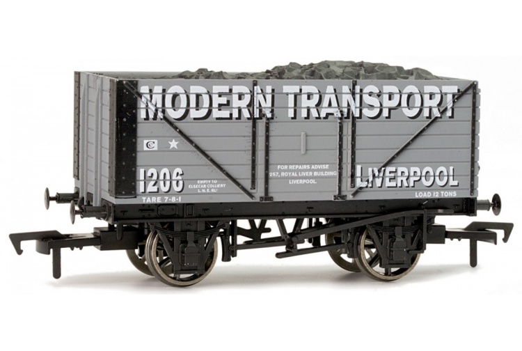 Dapol 4F-080-100 Modern Transport 8 Plank Wagon