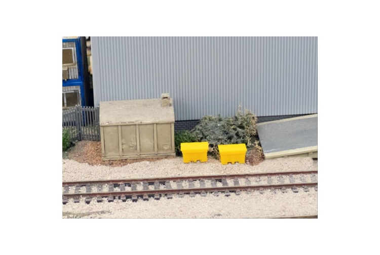 gaugemaster-gm497-modern-grit-boxes-pack-of-3-prebuilt-oo-1