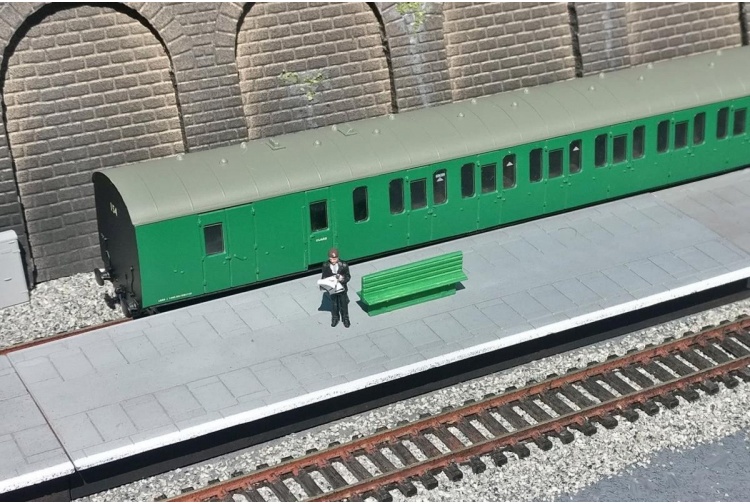 Gaugemaster GM455 OO Scale Station Platform Straights (Pack of 2)