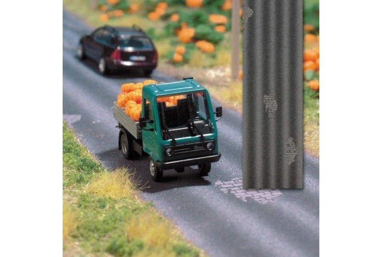 golden-valley-busch-1105-street-with-potholes-ho-1