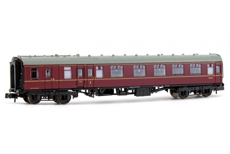 Graham Farish 374-084B BR Mk1 BCK Brake Composite Corridor BR Maroon Left Side