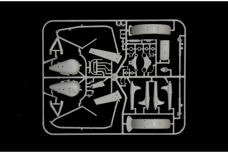 Italeri 7403 German Military BMW R75 Motorcycle And Sidecar Parts 4