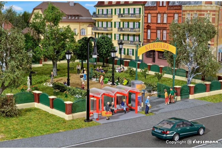 Kibri 38601 Fence For English Garden HO / OO Scale Plastic Kit