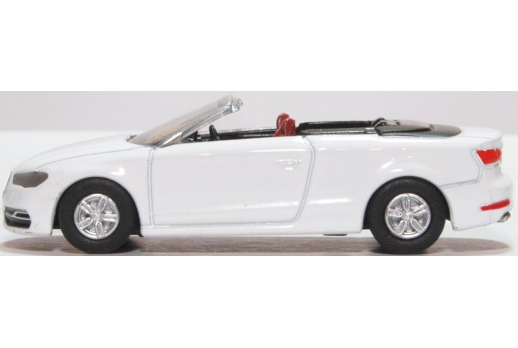 Oxford Diecast 76S3001 Audi S3 Cabriolet Glacier White Nearside
