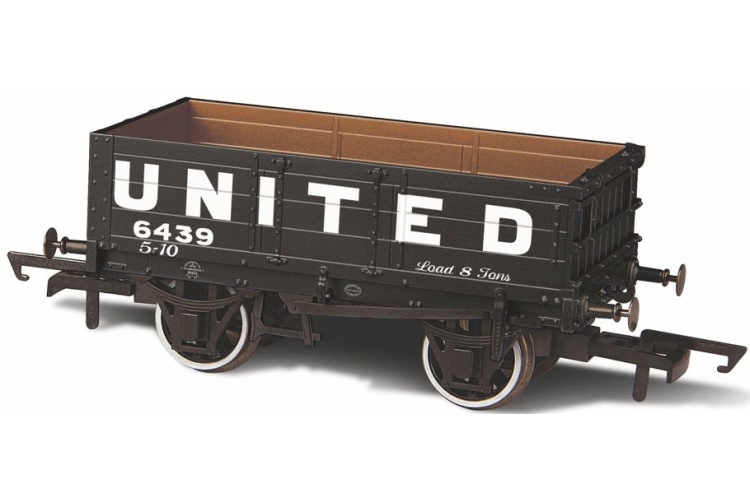 OO gauge Oxford Rail United Collieries 4 Plank Wagon features fine moulded detail, NEM Coupling pockets and is finished in pristine United Collieries company colours. 