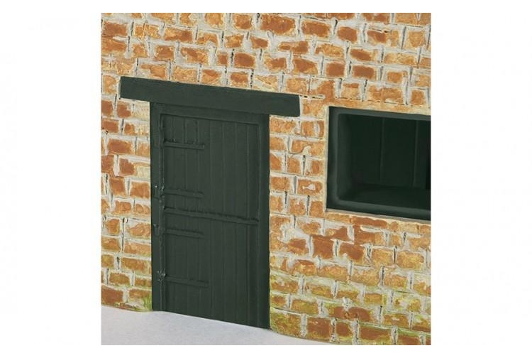 hornby-skaledale-r9850-the-country-farm-tractor-plough-shed-door