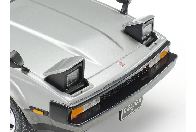 Tamiya 24021 Toyota Celica XX 2800GT Pop-Up Headlights