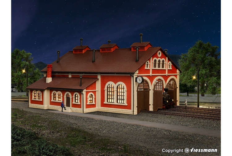 Vollmer 47609 Three Track Locomotive Shed Example Layout Nighttime